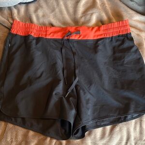 ZYIA Women's Black and Red Athletic Shorts